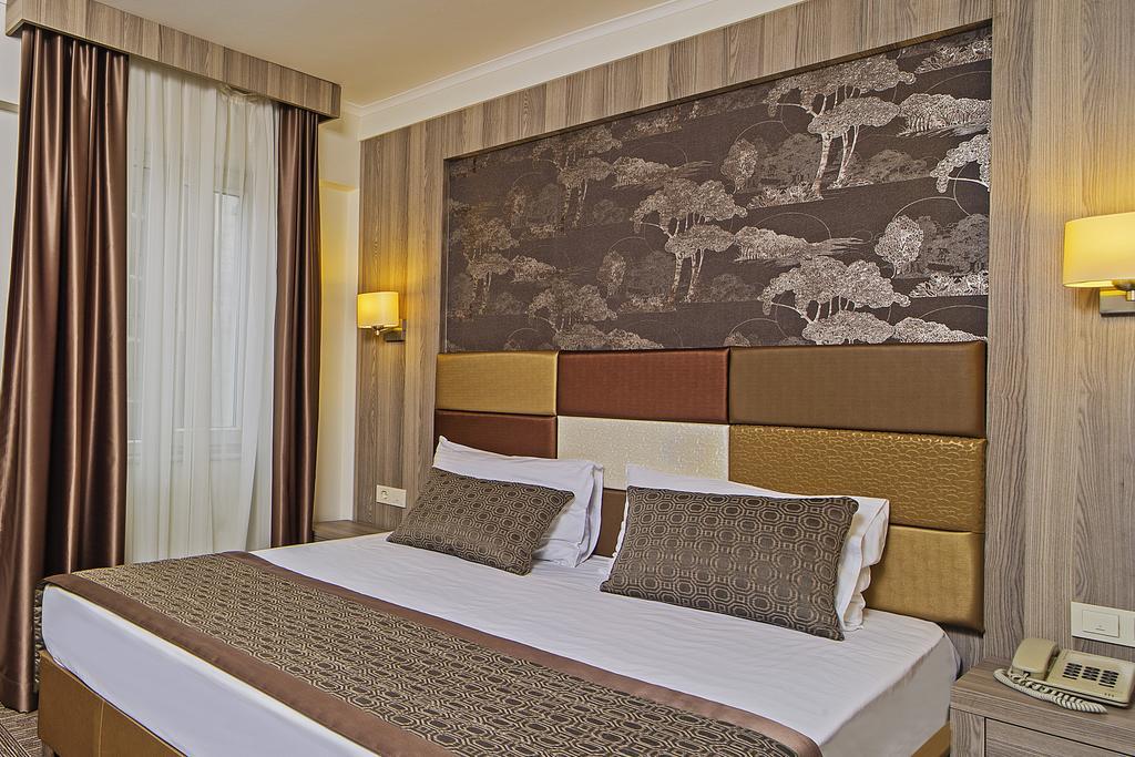 Pera Arya Hotel Istanbul Bagian luar foto