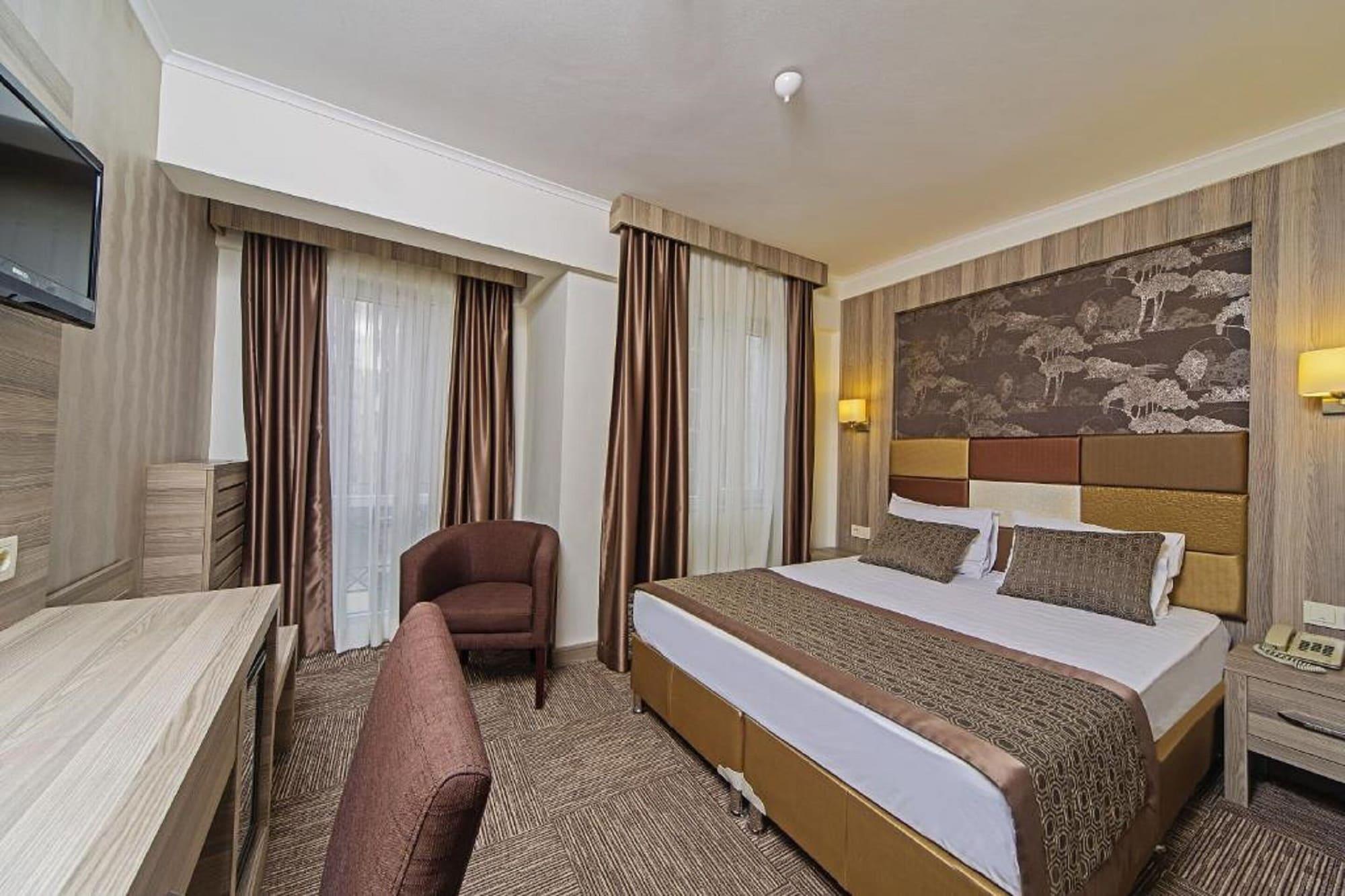 Pera Arya Hotel Istanbul Bagian luar foto